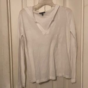 Gap M white lite pullover